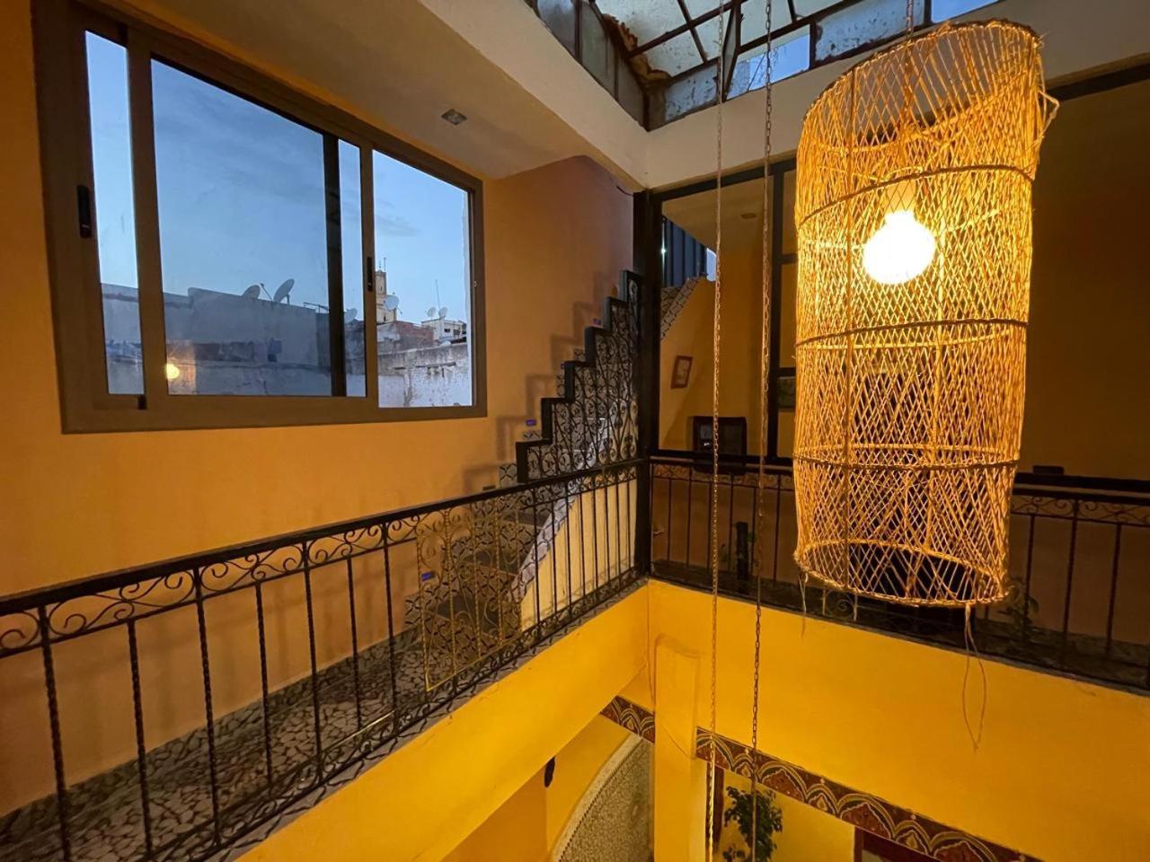פס Downtown Hostel מראה חיצוני תמונה