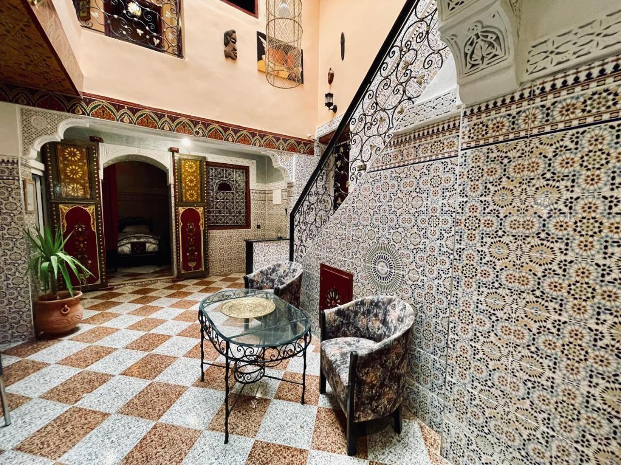 פס Downtown Hostel מראה חיצוני תמונה